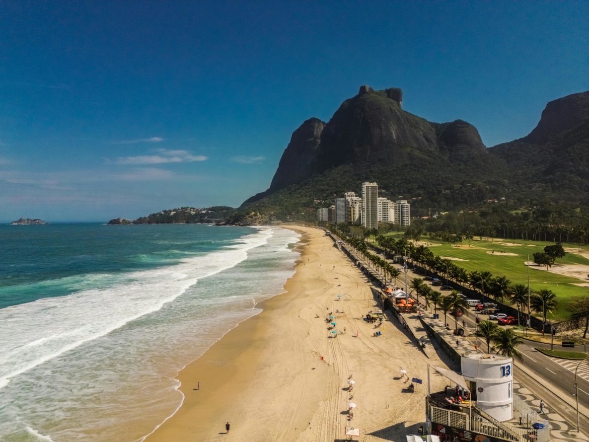 Barra da Tijuca Vibra com a Segunda Etapa do Amoedo Surfin Festival